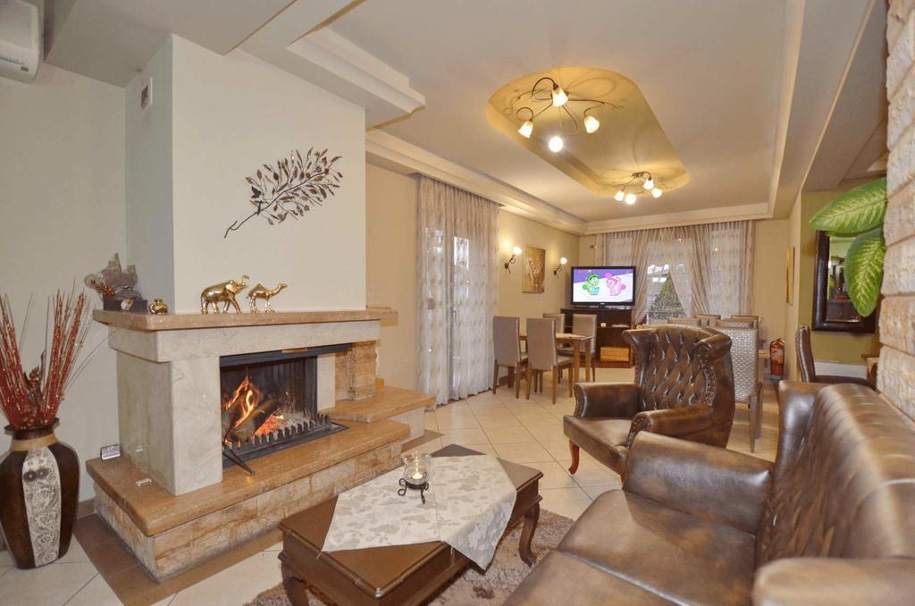Káto Loutrákion Hotel Philippion מראה חיצוני תמונה